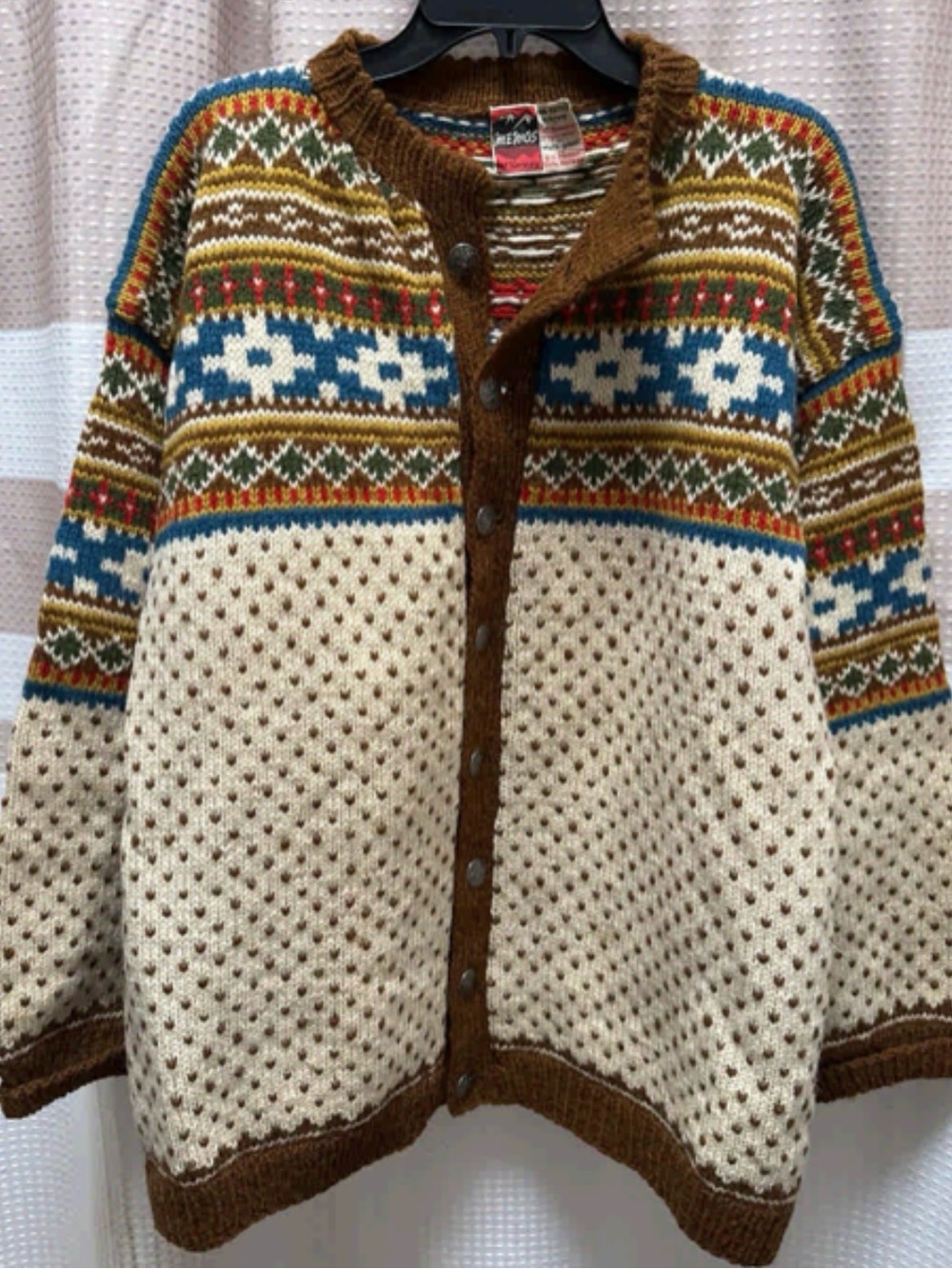Beautiful Dale of Norway cardigan